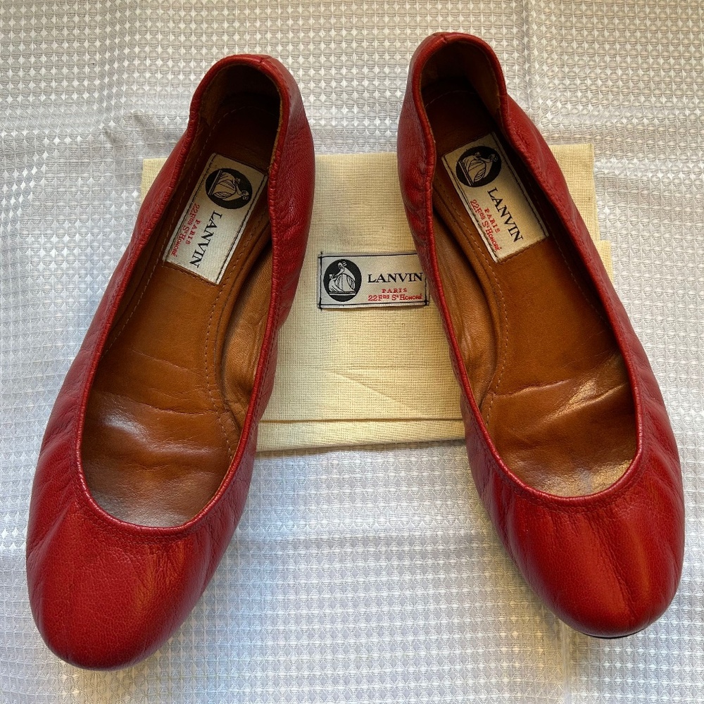 Lanvin Paris. Red Ballerina Flats Size 6